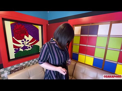 ❤️ Puttana giapponese con grandi tette si masturba con sex toys e ha un orgasmo. Parla in un'intervista della sua esperienza di scopata. Tette enormi e figa pelosa che geme forte. Osakaporn ☑ Solo pornoal it.xsexshop.ru